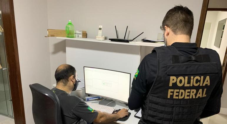 Policiais identificaram hacker que estaria vendendo os dados por meio de suas redes sociais