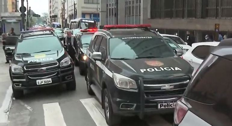 Polícia de SP faz operação contra venda de ingressos falsos para shows de Gusttavo Lima