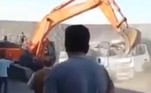 O valor deveria ter sido pago pelo tio de Hakan, cuja função na mina não foi especificadaBombou no HORA 7! Promotor de justiça é preso após andar nu e alcoolizado por cidade