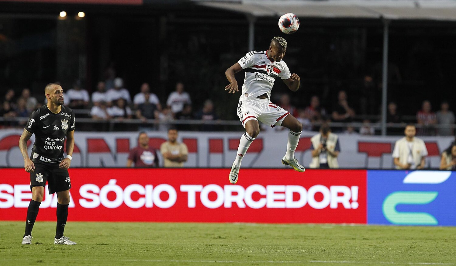 Atuações do São Paulo: Luciano entra bem, mas não consegue empate; Orejuela  vai muito mal, são paulo