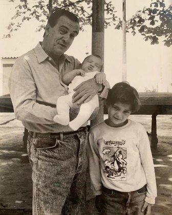 Acima, Drummond com outros dois netos, Alexandre e Marco Aurélio