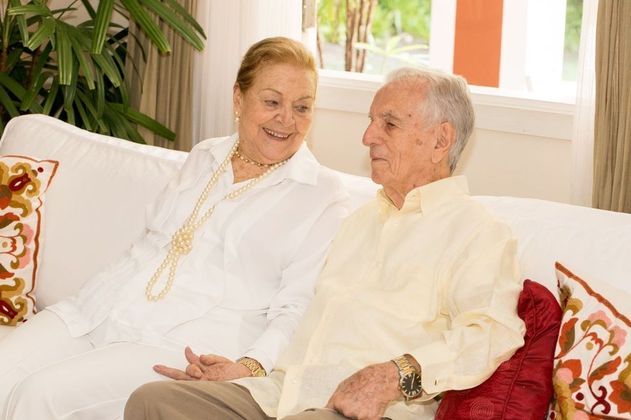 Orlando estava casado há 70 anos com Glória Drummond