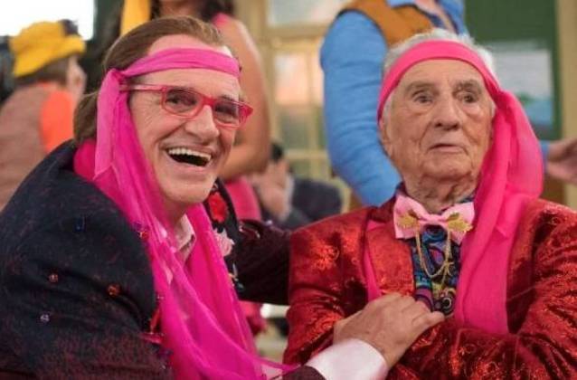 Em maio de 2019, ele foi homenageado pelo elenco da nova versão do programa. Na ocasião, o ator Marcos Caruso, que interpreta o Seu Peru agora, não segurou a emoção durante o reencontro com o 'dono' do personagem mitológico