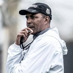 Orlando Ribeiro: estreia à frente de um time profissional