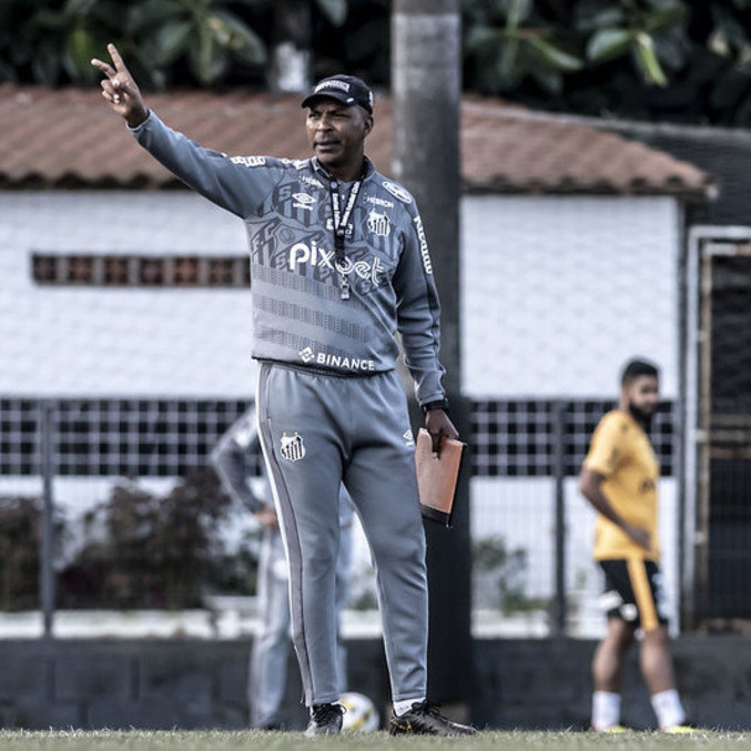 Angulo e Jhojan ganham respaldo com novo técnico no Santos: A