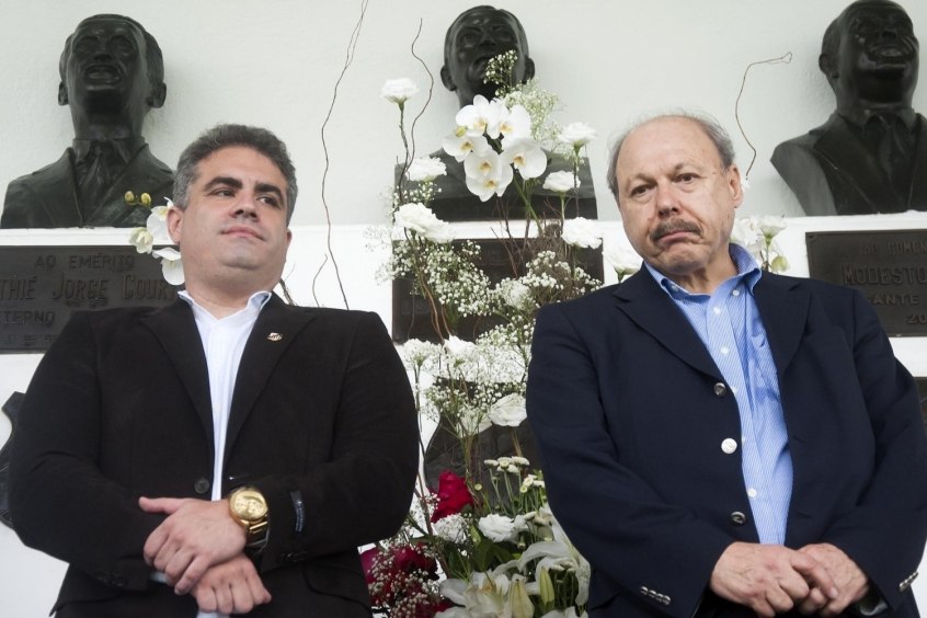  O vice Orlando Rollo, rompido com Peres, assume a presidência do Santos
