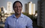 Orlando Silva (PCdoB)Orlando Silva é o candidato do PCdoB à Prefeitura de São Paulo. Ele é deputado federal e vice-líder de oposição na Câmara. Já foi ministro do Esporte no governo Lula e Dilma e vereador de São Paulo entre 2013 e 2015. Em sua carreira, também foi o primeiro negro a ser eleito presidente da UNE (União Nacional dos Estudantes) e presidente da União da Juventude Socialista. Nasceu em Salvador, na Bahia, tem 49 anos, é casado e tem três filhos