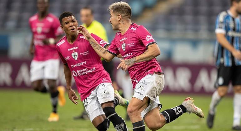 Ortíz foi o grande nome do jogo, marcando os dois gols do time equatoriano