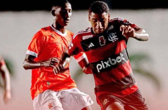 Os dois empates em sequência - com Nova Iguaçu e Portuguesa-RJ - foram com uma equipe formada por reservas. - Foto:Divulgação/Flamengo