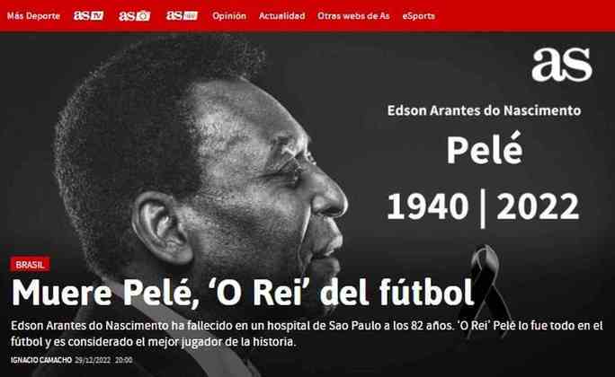 Os espanhóis do 'As' não hesitaram e se curvaram à arte de Pelé: 'o Rei do futebol'. 