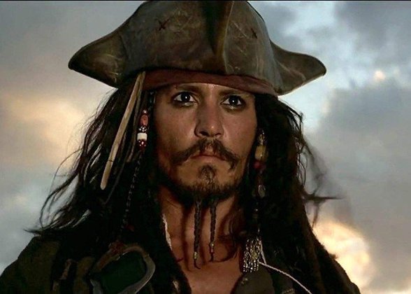 Os fãs de Johnny Depp torcem, claro, pelo retorno do capitão! Aguardamos o desfecho dessa história.  
