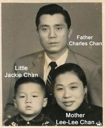 Os pais de Chan eram o mordomo Charles Chan Chi-Ping e a empregada doméstica Lee-Lee Chan Yuet-Wing. 