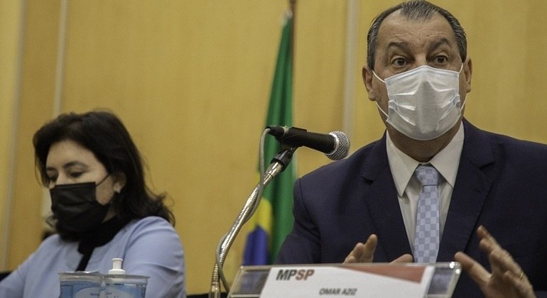 Os senadores Simone Tebet e Omar Aziz