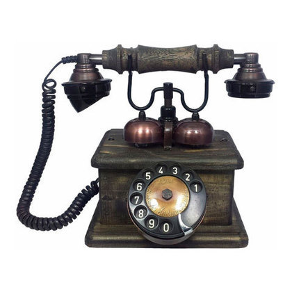 Os telefones existem desde o final do Século XIX. Houve um tempo em que era necessário discar os números para poder ligar para alguém. Literalmente. Hoje em dia, já dá para ligar 