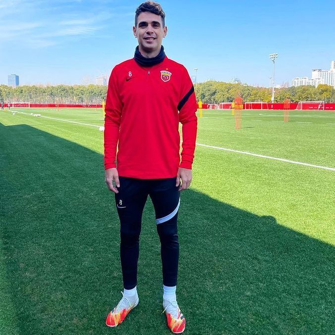 Oscar está há seis anos no futebol chinês