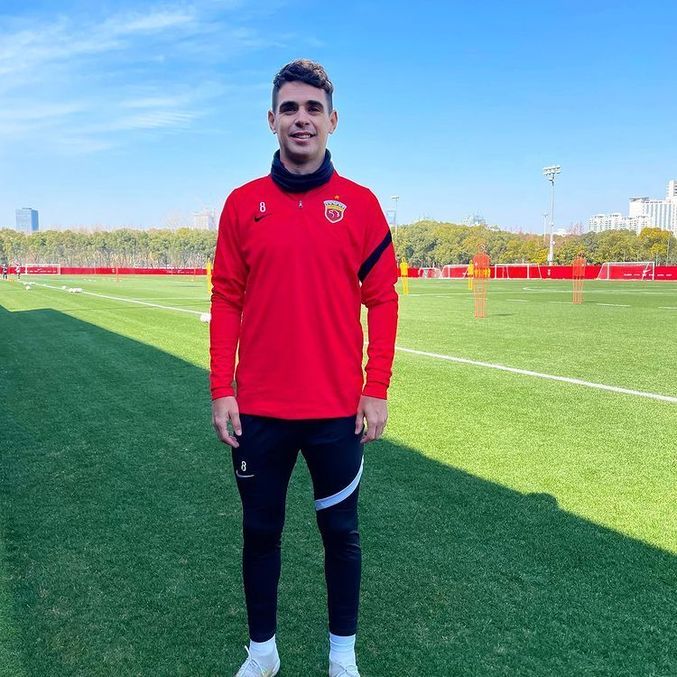 Oscar está há seis anos no futebol chinês