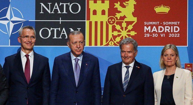 Secretário-geral da Otan com os líderes da Turquia, Suécia e Finlândia em Madri