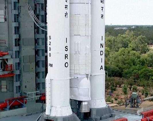 Outra razão que torna essa missão mais barata é que o foguete atual usa o orbitador da missão Chandrayaan-2 para fornecer todas as comunicações entre o módulo de pouso, o rover e a sala de controle.