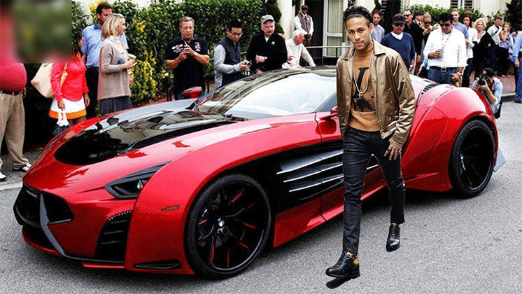 Outro jogador de futebol que esbanja muito é Neymar:  mostra o jatinho particular, a Ferrari e suas mansões nas redes sociais. Ele também gasta muito com festas. Com um salário na casa de R$ 18 milhões (fora publicidade) deve ser fácil. 