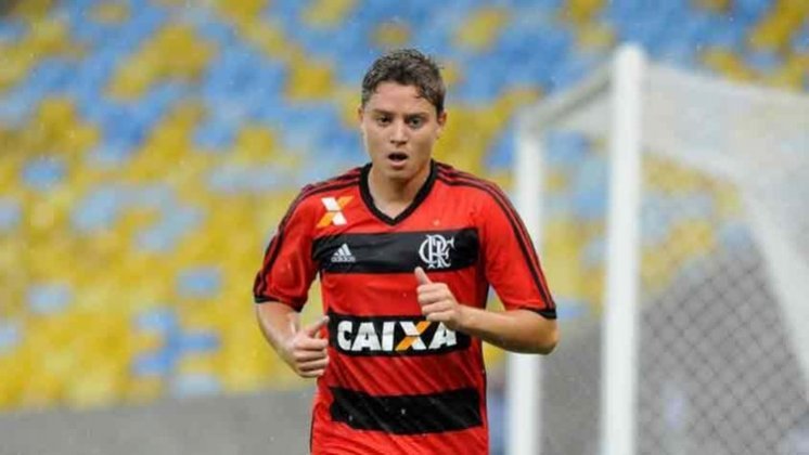 Outro revelado pelo Flamengo, o meia está no Sion, da Suíça, desde 2017 e foi emprestado para diversos clubes durante toda sua passagem