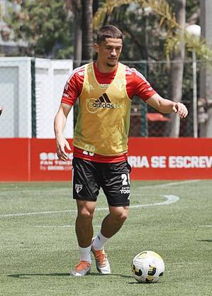 Pablo Maia durante treino pelo São Paulo