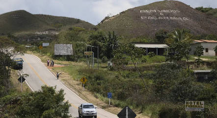 Ministério da Defesa do Brasil envia 20 blindados para fronteira