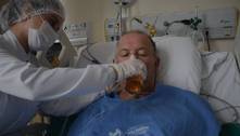 Após 27 dias internado, idoso toma cerveja ainda no hospital em SC