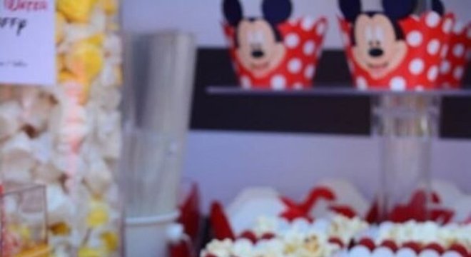 pacotinho de pipoca personalizado para festa infantil do mickey 