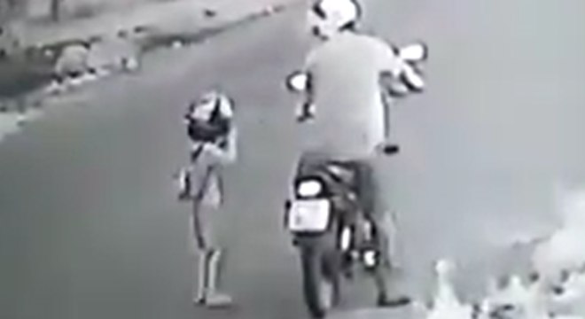 Resultado de imagem para Padrasto dÃ¡ chute no peito de enteado de quatro anos; veja vÃ­deo