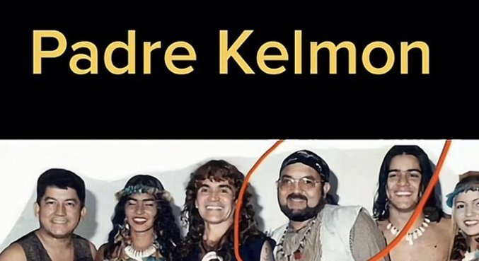 Padre Kelmon era dançarino da banda Carrapicho? Falso