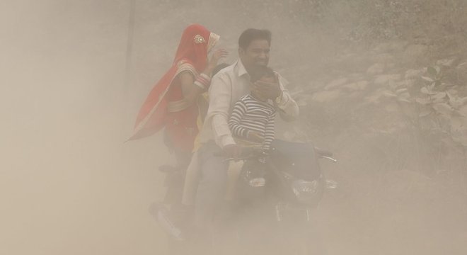 Quatorze cidades da Índia estão entre as 20 mais poluídas do mundo, segundo a OMS (Organização Mundial da Saúde) 