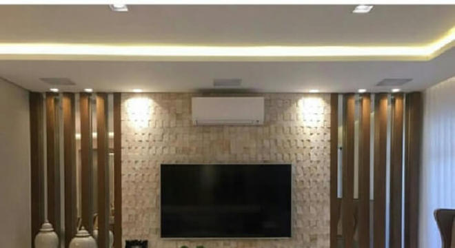 Painel da tv com revestimento feito em placa de gesso 3D