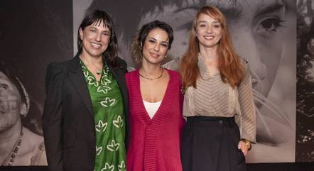 A diretora Marcela Lordy com Andréia Horta e Simone Spoladore