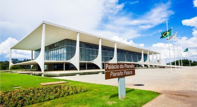 Bolsonaro recebeu Aras diversas vezes no Palácio do Planalto