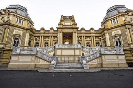 Governo do RJ paga penso a dois ex-governadores