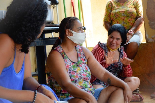 As mães participaram de palestra acolhedora com uma psicóloga 