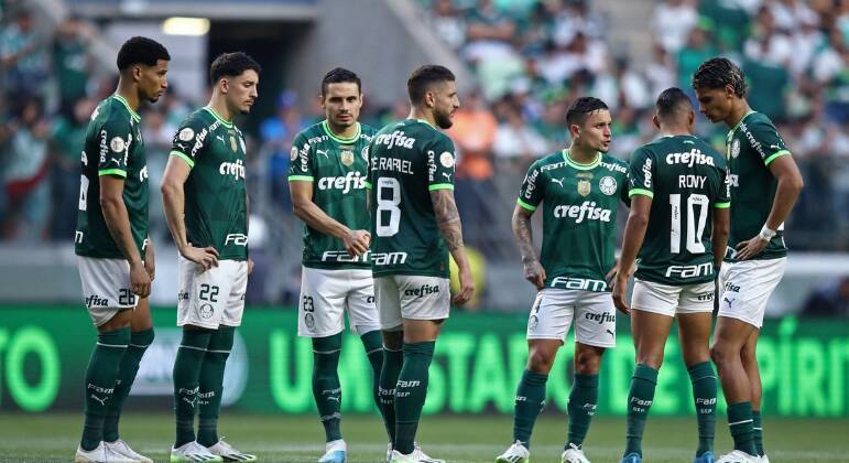 2º lugar: PalmeirasRisco de rebaixamento: nenhumaProbabilidade de ser campeão: 7,5%Classificação para a Libertadores: 86,1%Classificação para Sul-Americana: 13,9%