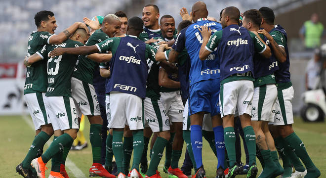 Palmeiras, líder do Brasileiro. E a Globo não consegue mostrar seus jogos