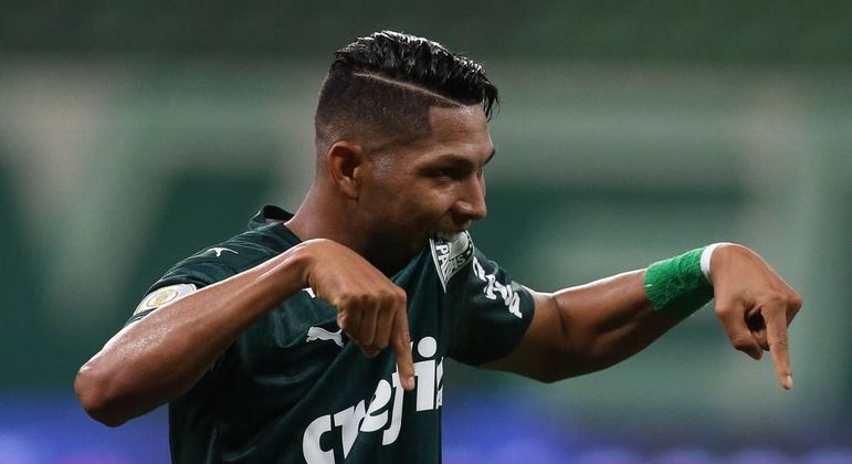 Rony marcou o gol que levou o Palmeiras para a semifinal. O Bragantino não suportou