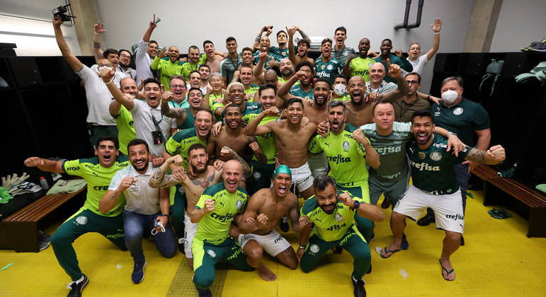 Palmeiras comemora no Mineirão a classificação para a final da Libertadores