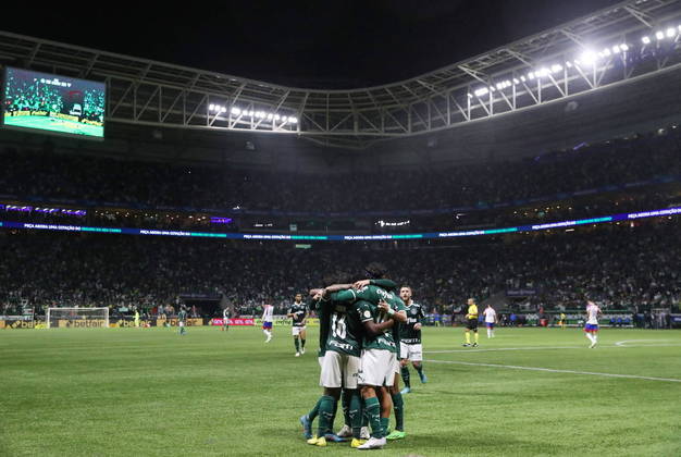 1º lugar: PALMEIRAS (81 pontos) - 37 jogos - Título: 100% / Libertadores: 100%/ Próximo jogo: Internacional (fora de casa).