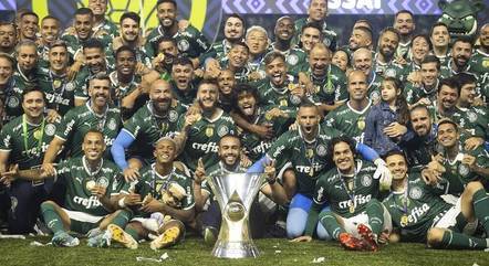Premiação do Brasileirão 2022: quanto ganha o campeão?