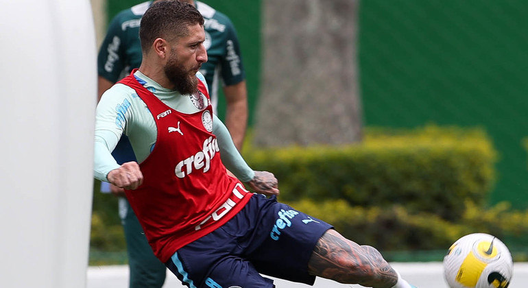 Palmeiras faz último treino visando o Atlético-GO pelo Brasileirão com a presença de Zé Rafael