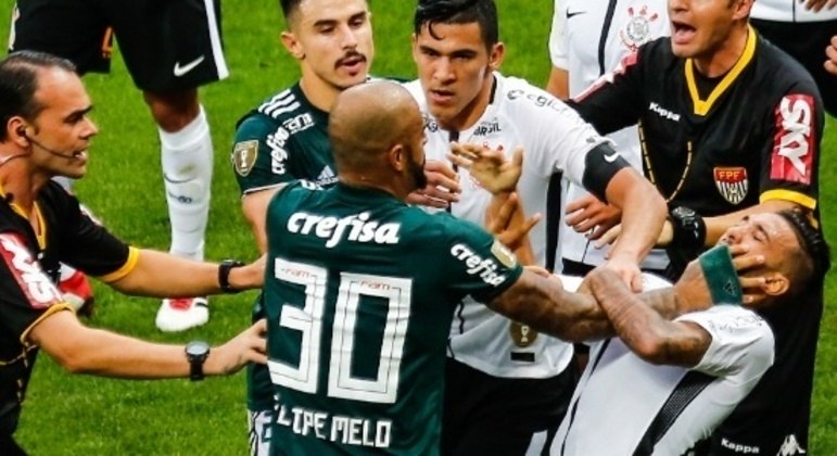 Palmeiras entrará com reservas no clássico. Retaliação pela negativa de adiamento da FPF