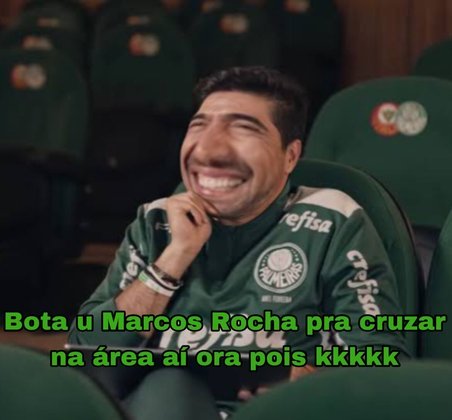 O técnico Abel Ferreira também foi alvo das brincadeiras. A falta de repertório do ataque palmeirense na partida virou prato cheio para os rivais brincarem com a derrota do clube