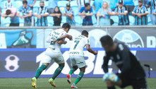 Palmeiras vence, afunda Grêmio e volta à vice-liderança do Brasileiro