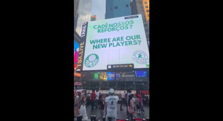 Em Nova York, Mancha questionou a ausência de reforços. Queda na Libertadores, no Brasileiro e na Copa do Brasil