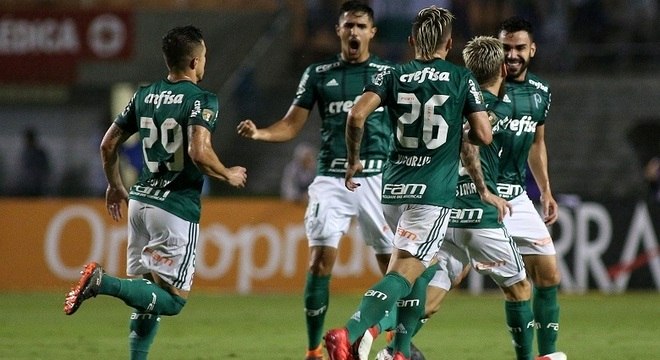 Palmeiras busca se isolar como brasileiro com mais finais de