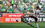 Começa o jogo! O juiz Flávio Rodrigues de Souza apitou e a bola rola no Allianz Parque pela primeira semifinal do Paulistão 2023