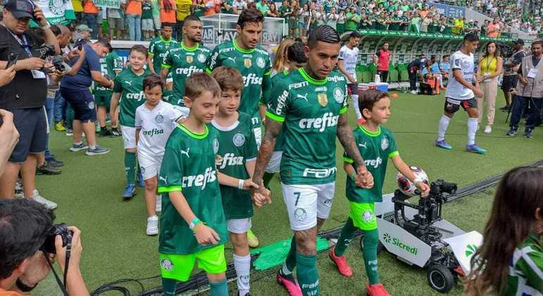 51º Palmeiras (Brasil)Valor do elenco: 196 milhões de euros (R$ 1,09 bilhão)Número de jogadores: 45
